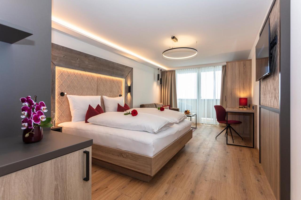 Klawunn Hotel & Apartement Kaprun Exterior photo
